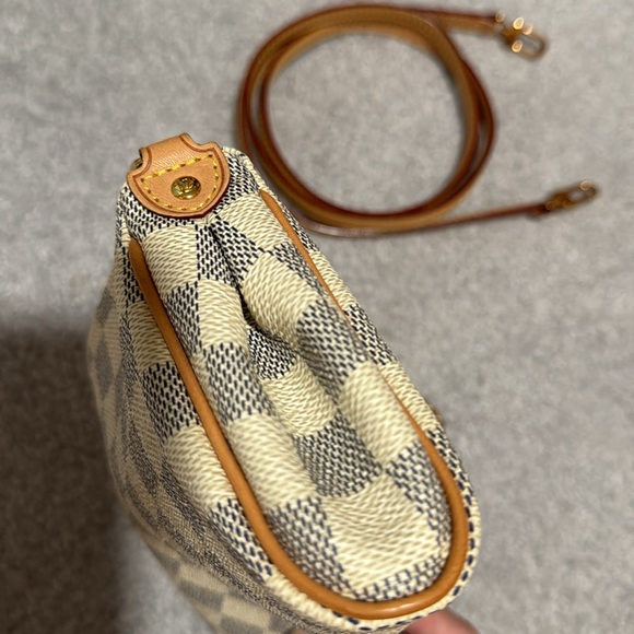 Authentic LOUIS VUITTON Eva Damier Azur Mini Crossbody Chain Bag - Picture 7 of 9